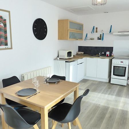La Petite Maison Tahet, 2 Pers Avec Terrasse Basse-Indre Luaran gambar