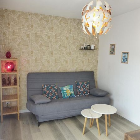 La Petite Maison Tahet, 2 Pers Avec Terrasse Basse-Indre Luaran gambar