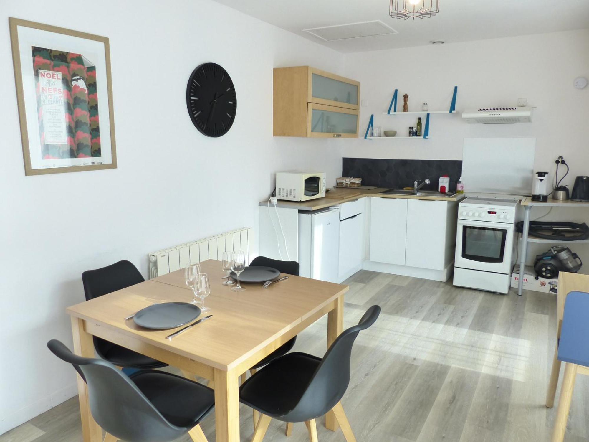 La Petite Maison Tahet, 2 Pers Avec Terrasse Basse-Indre Luaran gambar