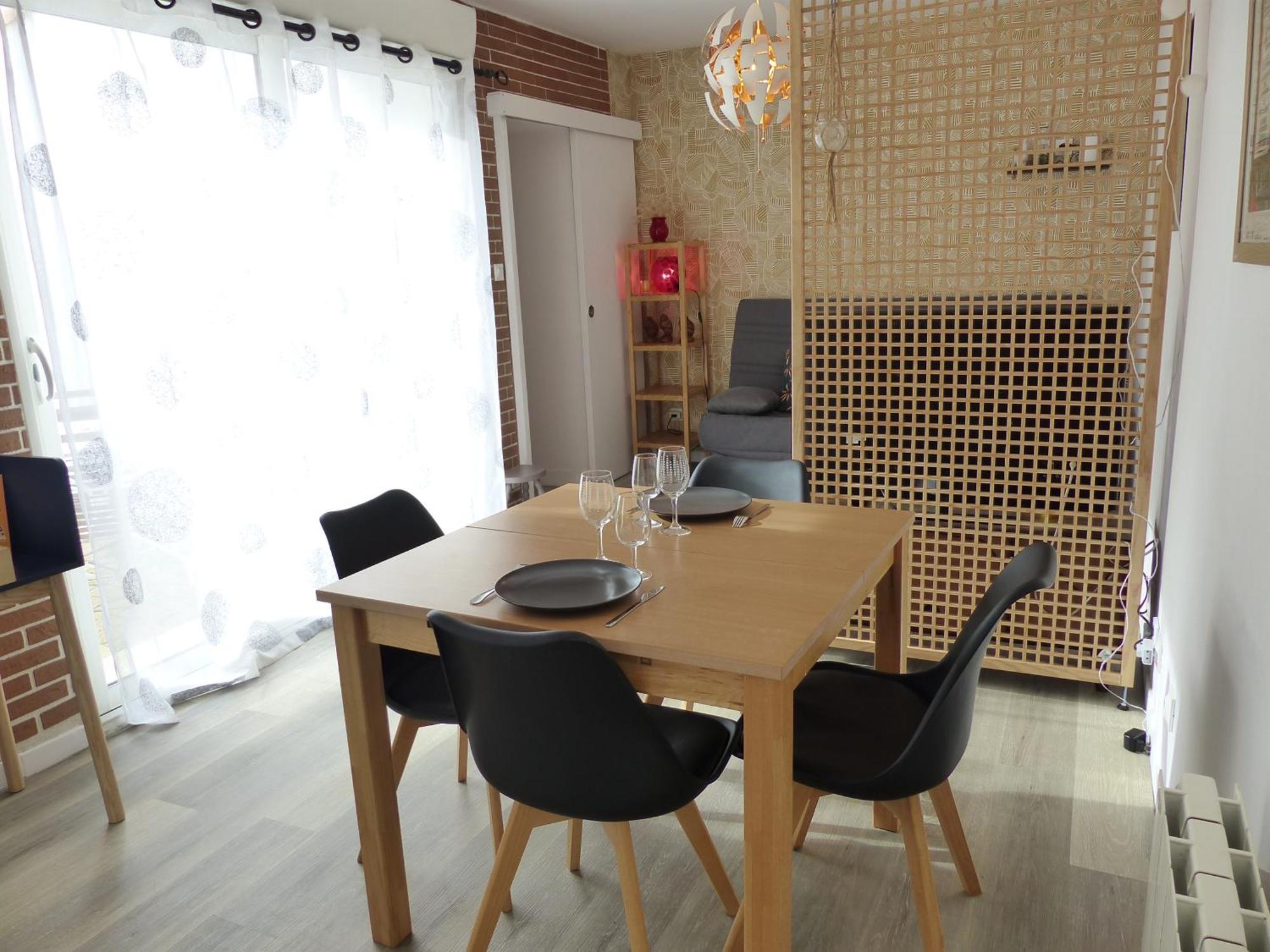 La Petite Maison Tahet, 2 Pers Avec Terrasse Basse-Indre Luaran gambar